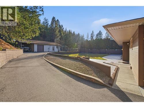 1099 Dehart Road, Kelowna, BC - Outdoor