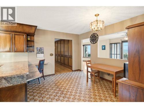 1099 Dehart Road, Kelowna, BC - Indoor