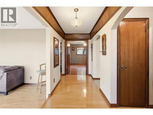 Entryway - 1099 Dehart Road, Kelowna, BC - Indoor Photo Showing Other Room