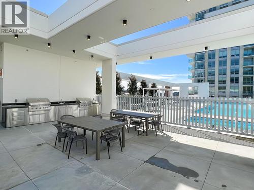 807 1675 Lions Gate Lane, North Vancouver, BC -  With Exterior