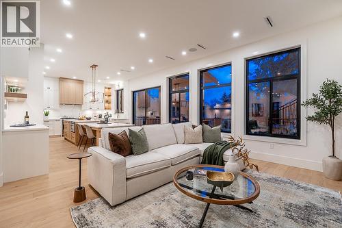 1228 Stellers Jay Place, Delta, BC - Indoor Photo Showing Living Room