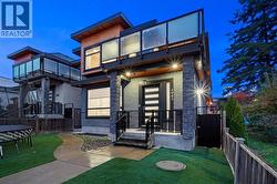 1041 STEWART AVENUE  Coquitlam, BC V3K 2N8