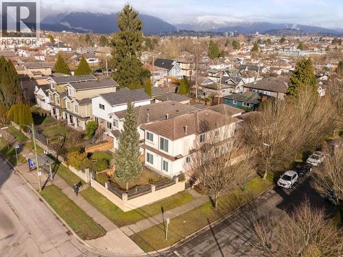 2423 E 4Th Avenue, Vancouver, BC - Outdoor With View