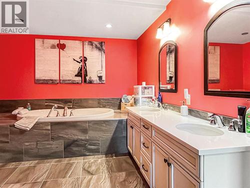 2418 Lakeshore Drive Unit# 302, Osoyoos, BC - Indoor Photo Showing Bathroom