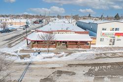4820  49 Ave  Redwater, AB T0A 3A3