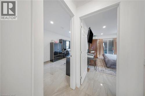 118 Cope Street, Hamilton, ON - Indoor Photo Showing Other Room