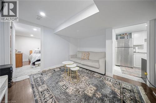 118 Cope Street, Hamilton, ON - Indoor Photo Showing Other Room