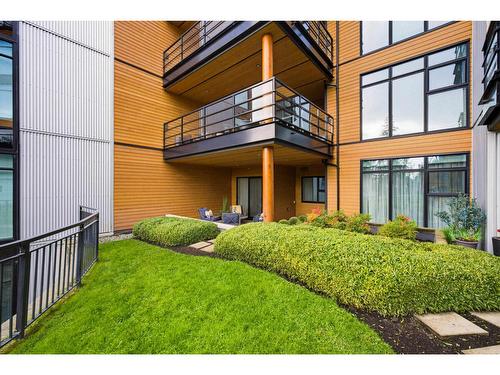 208 14855 Thrift Avenue, White Rock, BC - Outdoor With Balcony