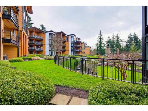 208 14855 Thrift Avenue, White Rock, BC - Outdoor With Balcony