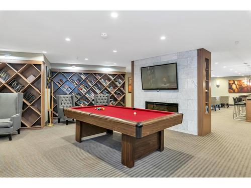 208 14855 Thrift Avenue, White Rock, BC - Indoor Photo Showing Other Room