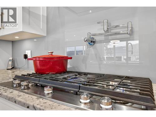 11537 Okanagan Centre Road W, Lake Country, BC - Indoor