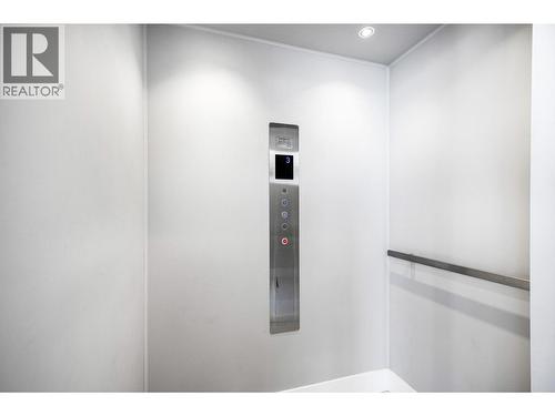 11537 Okanagan Centre Road W, Lake Country, BC - Indoor Photo Showing Other Room