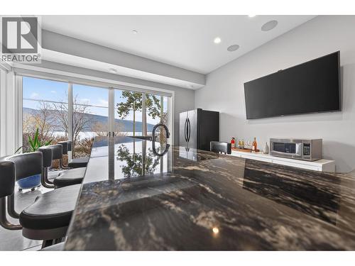 11537 Okanagan Centre Road W, Lake Country, BC - Indoor