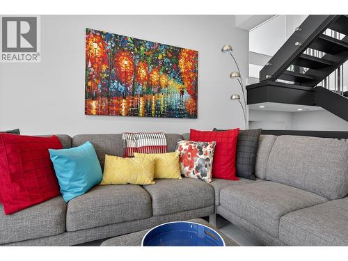 11537 Okanagan Centre Road W, Lake Country, BC - 