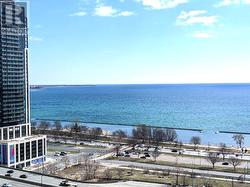 1913 - 105 THE QUEENSWAY  Toronto, ON M6S 5B5