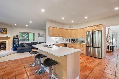 1311 133A Street, Surrey, BC - Indoor Photo Showing Kitchen