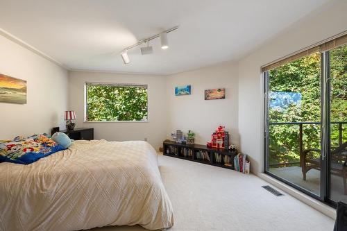 1311 133A Street, Surrey, BC - Indoor Photo Showing Bedroom