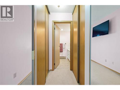 1035 Bernard Avenue Unit# 104, Kelowna, BC - Indoor Photo Showing Other Room