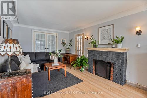 Living - 99 Glynn Avenue, Ottawa, ON - Indoor Photo Showing Living Room With Fireplace