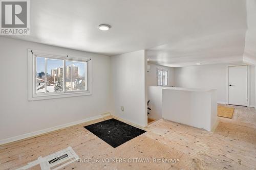 99 Glynn Avenue, Ottawa, ON - Indoor Photo Showing Other Room