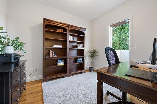 14027 Blackburn Avenue, White Rock, BC - Indoor Photo Showing Office