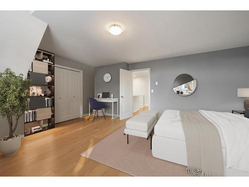 14027 Blackburn Avenue, White Rock, BC - Indoor Photo Showing Bedroom
