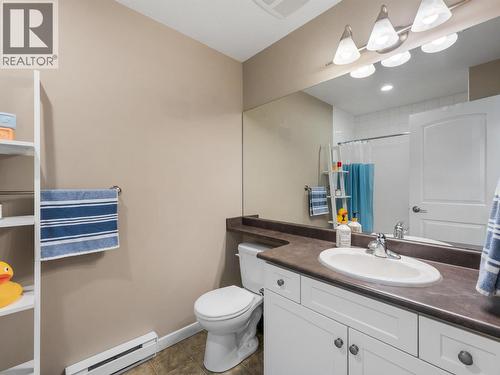 345 Mills Road Unit# 302, Kelowna, BC - Indoor Photo Showing Bathroom