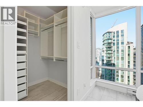 3206 1495 Richards Street, Vancouver, BC - Indoor