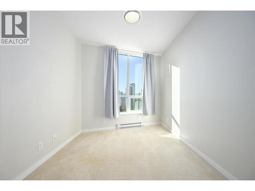 2307 3093 Windsor Gate, Coquitlam, BC - Indoor Photo Showing Other Room