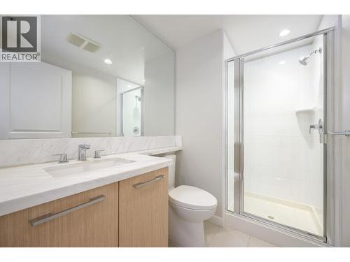 2307 3093 Windsor Gate, Coquitlam, BC - Indoor Photo Showing Bathroom