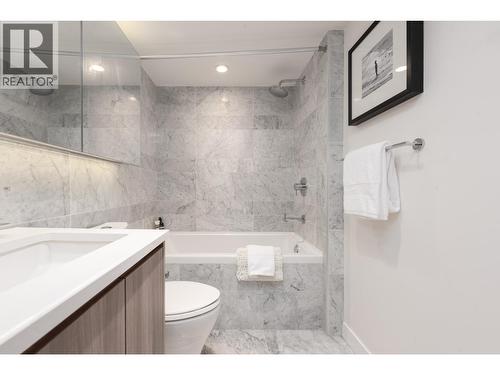 2105 433 Sw Marine Drive, Vancouver, BC - Indoor Photo Showing Bathroom