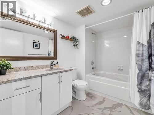 606 98 Tenth Street, New Westminster, BC - Indoor Photo Showing Bathroom