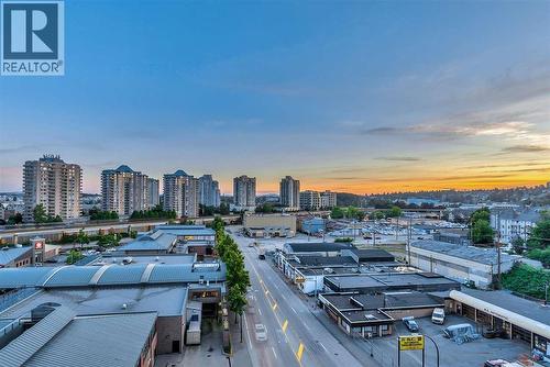 606 98 Tenth Street, New Westminster, BC - Outdoor With View