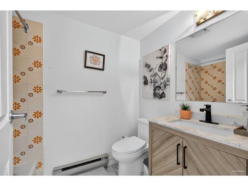 15 2998 Mouat Drive, Abbotsford, BC - Indoor Photo Showing Bathroom