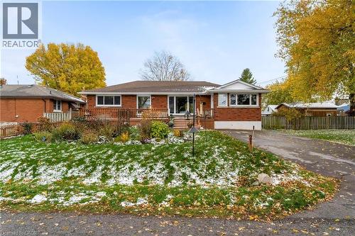 21 LAKESIDE Drive  Grimsby, ON L3M 2K9