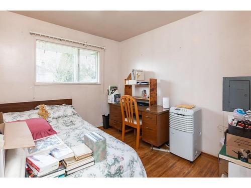 8736 154 Street, Surrey, BC - Indoor Photo Showing Bedroom