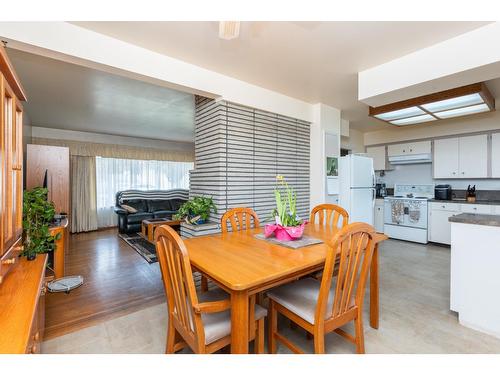 8736 154 Street, Surrey, BC - Indoor