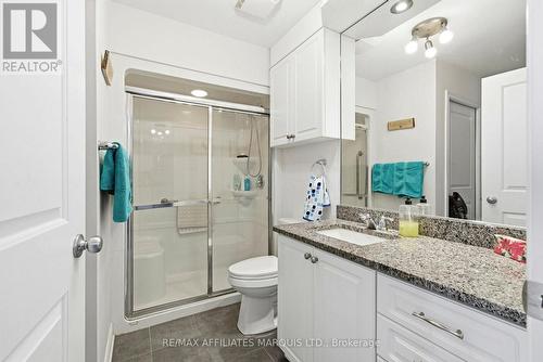 202 - 222 First Street E, Cornwall, ON - Indoor Photo Showing Bathroom