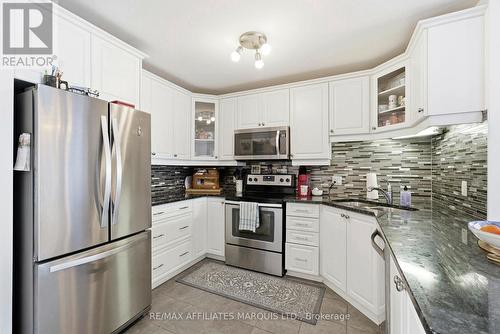 202 - 222 First Street E, Cornwall, ON - Indoor Photo Showing Kitchen With Upgraded Kitchen