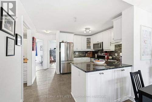 202 - 222 First Street E, Cornwall, ON - Indoor Photo Showing Kitchen