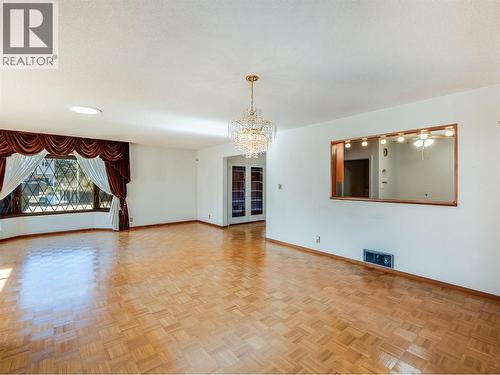 101 10Th Avenue, Castlegar, BC - Indoor