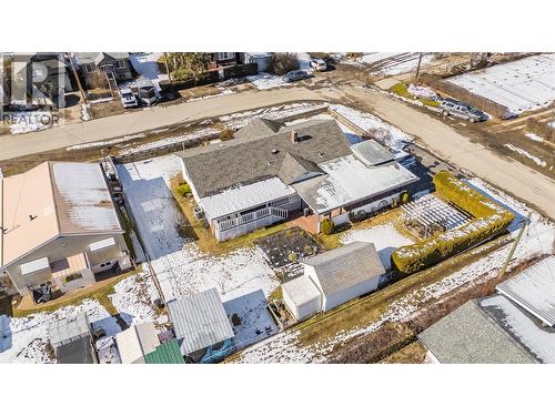 101 10Th Avenue, Castlegar, BC - Outdoor