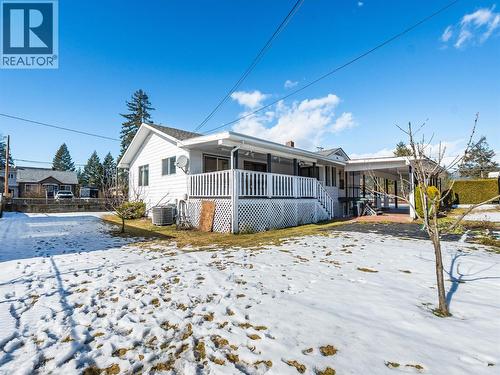 101 10Th Avenue, Castlegar, BC - Outdoor