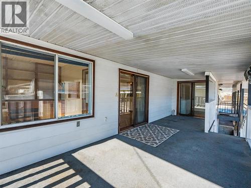 101 10Th Avenue, Castlegar, BC - Outdoor