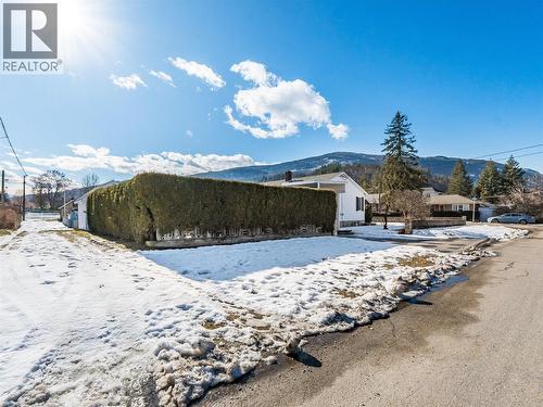 101 10Th Avenue, Castlegar, BC - Outdoor With View