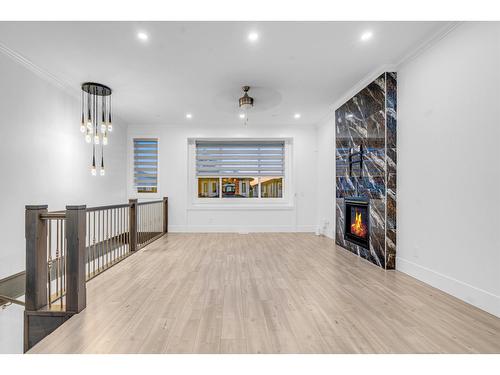 32689 Carter Avenue, Mission, BC - Indoor With Fireplace