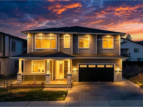 32689 Carter Avenue, Mission, BC - Outdoor With Facade