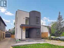 5 WADSWORTH BOULEVARD  Toronto, ON M9N 2G3
