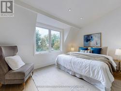 5 WADSWORTH BOULEVARD  Toronto, ON M9N 2G3