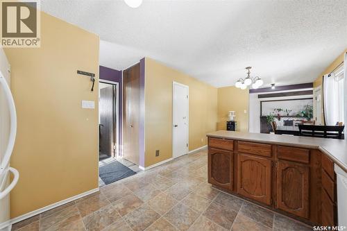 639 Wardlow Road, Saskatoon, SK - Indoor